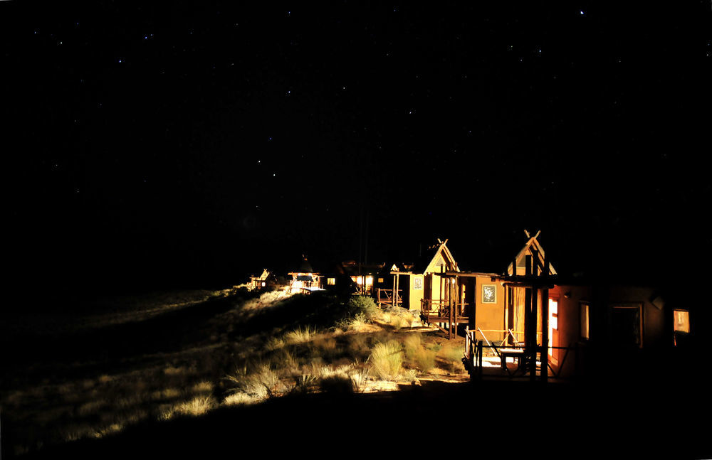 Xaus Lodge Twee Rivieren Kültér fotó