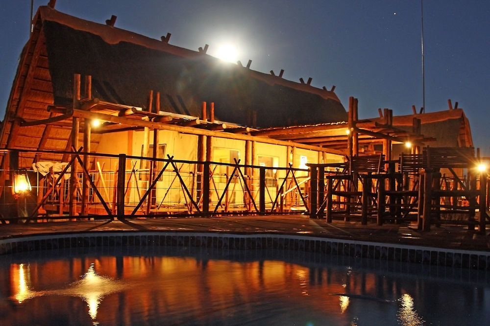 Xaus Lodge Twee Rivieren Kültér fotó