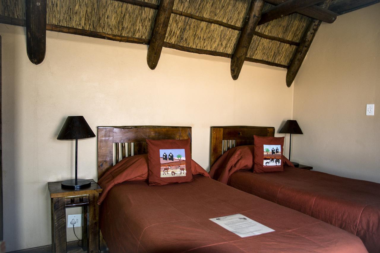 Xaus Lodge Twee Rivieren Kültér fotó